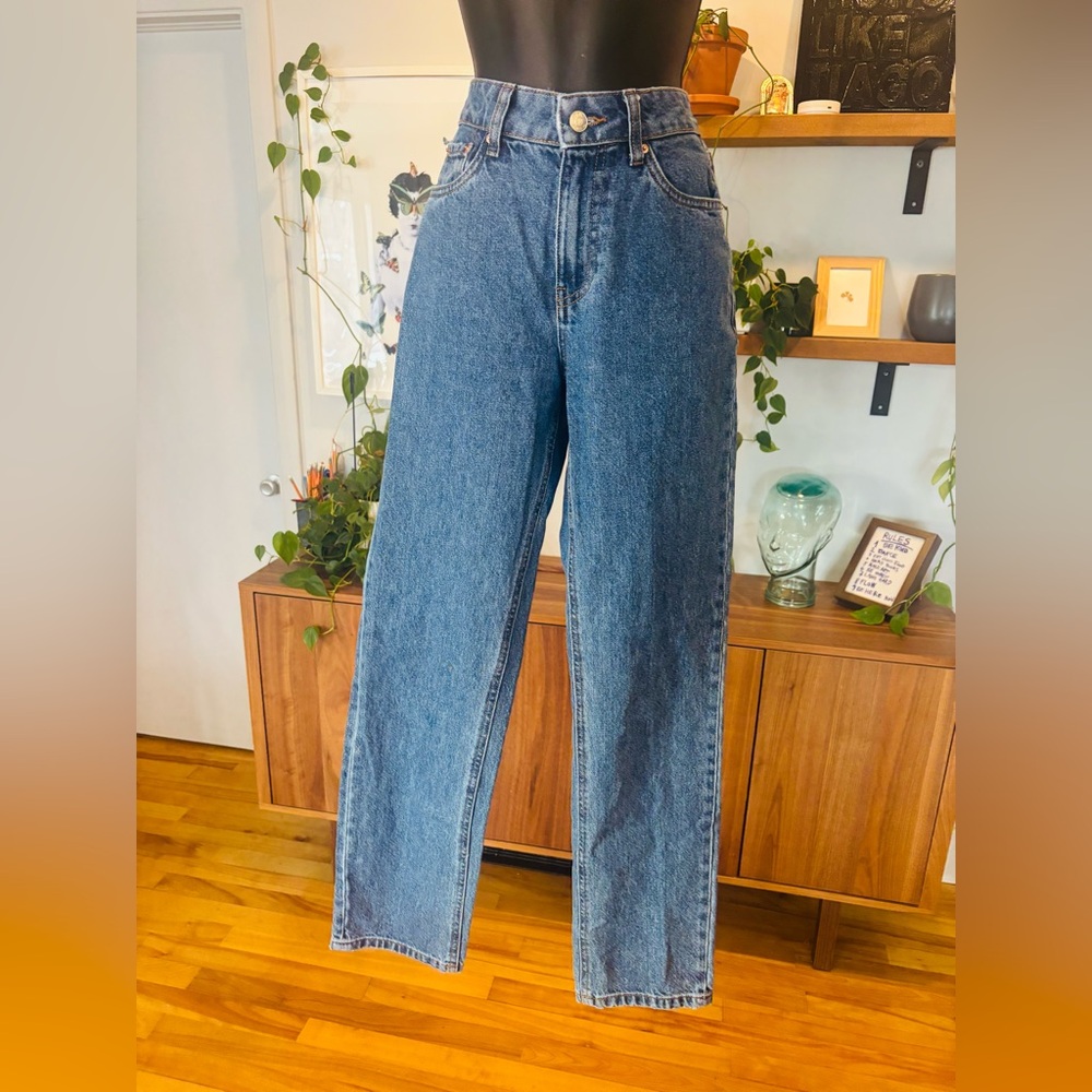 Twik-Classic Blue  Straight High-Waisted Women's Jeans